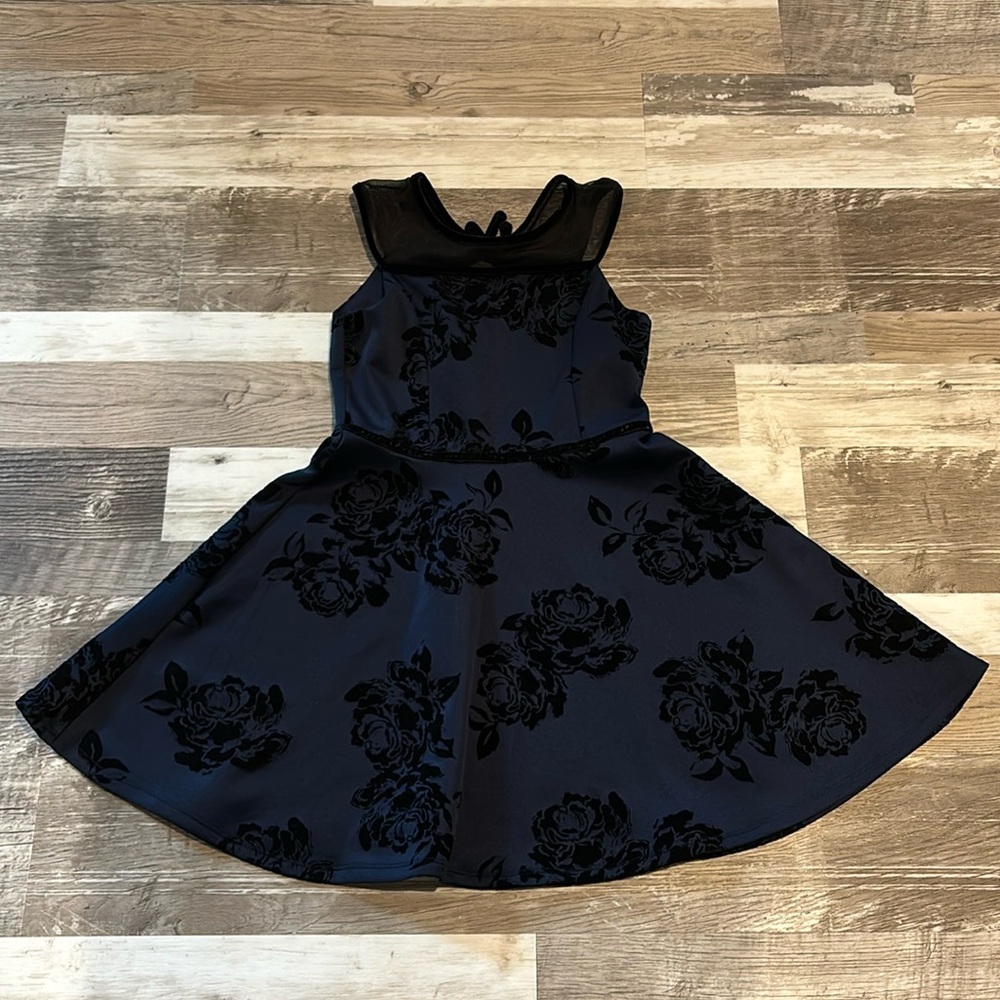 Holiday dress size 10